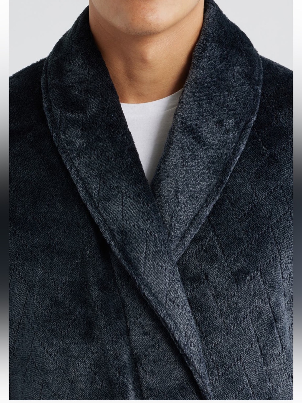 NWT Daniel bucnler Viamona
Jacquard Robe Men's Black XL